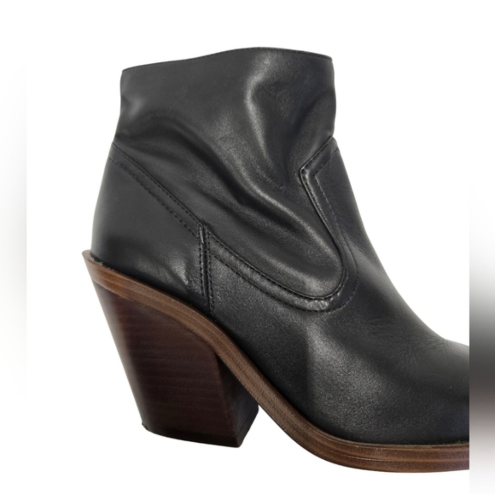 Vince Camuto Amtinda Bootie - Picture 6 of 10
